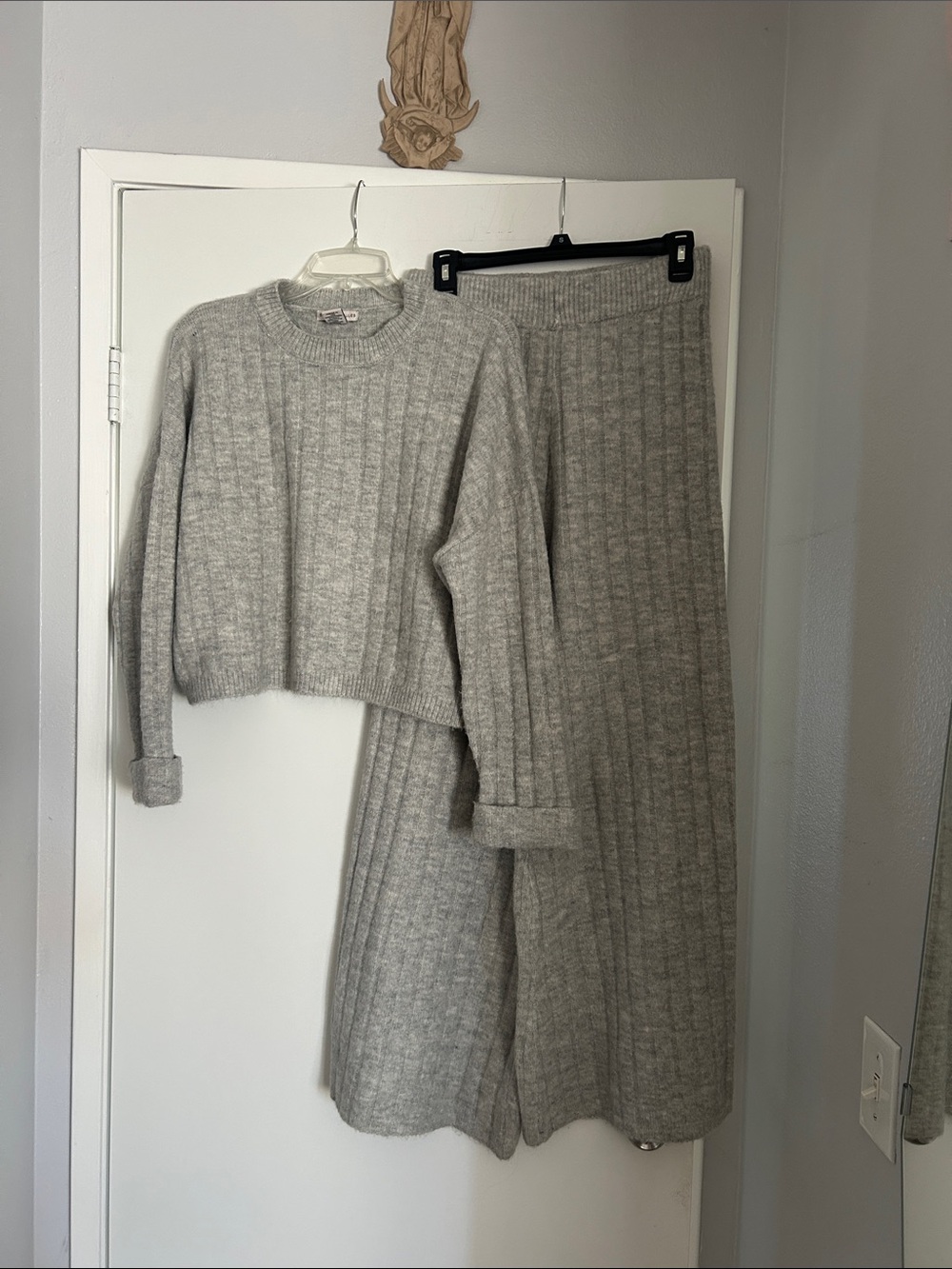Cropped Ribbed Knit Sweater and wide leg set - Light Gray